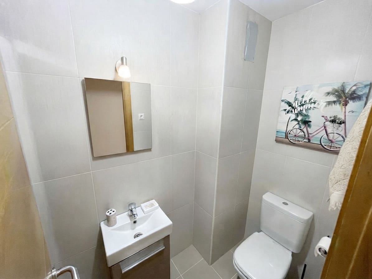 Piso de 2 habitaciones en Torrox en venta con piscina garaje - 255.000 € (Ref: 10001302)