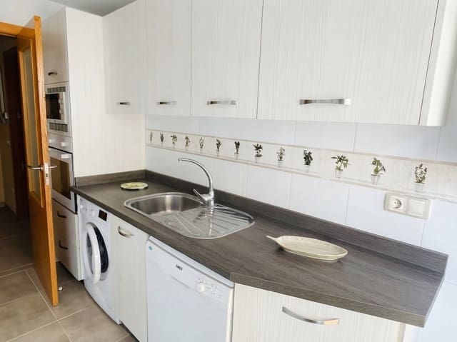 Piso de 2 habitaciones en Torrox Pueblo, Torrox en venta con piscina garaje - 255.000 € (Ref: 10001302)