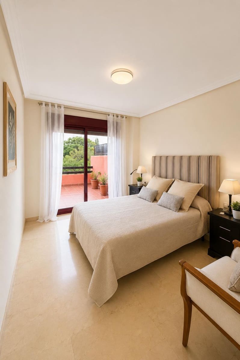 Piso de 3 habitaciones en Casares en venta con piscina garaje - 490.000 € (Ref: 10004845)
