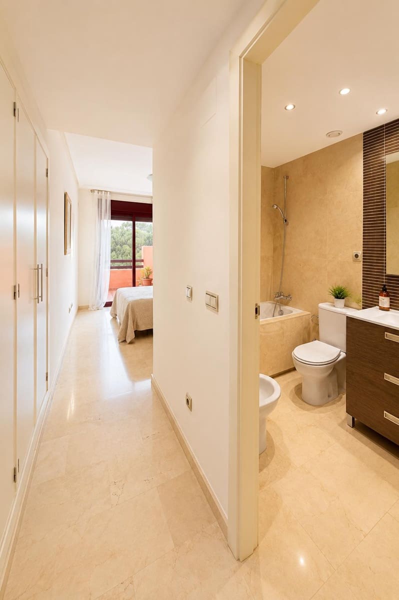 Piso de 3 habitaciones en Casares en venta con piscina garaje - 490.000 € (Ref: 10004845)