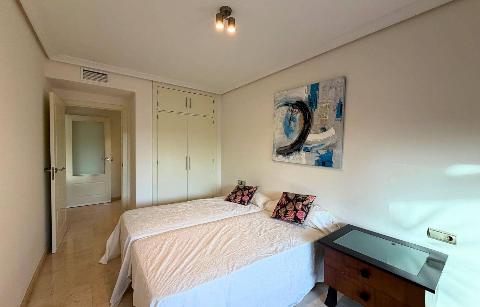 Piso de 3 habitaciones en Casares en venta con piscina garaje - 490.000 € (Ref: 10004845)