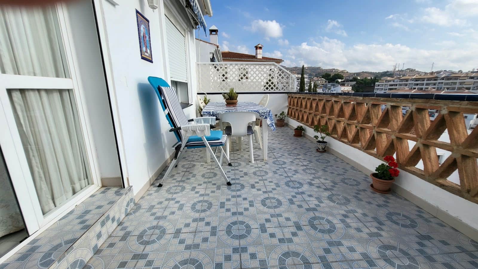 4 bedroom Villa for sale in Rincon de la Victoria with pool garage - € 615,000 (Ref: 10153835)