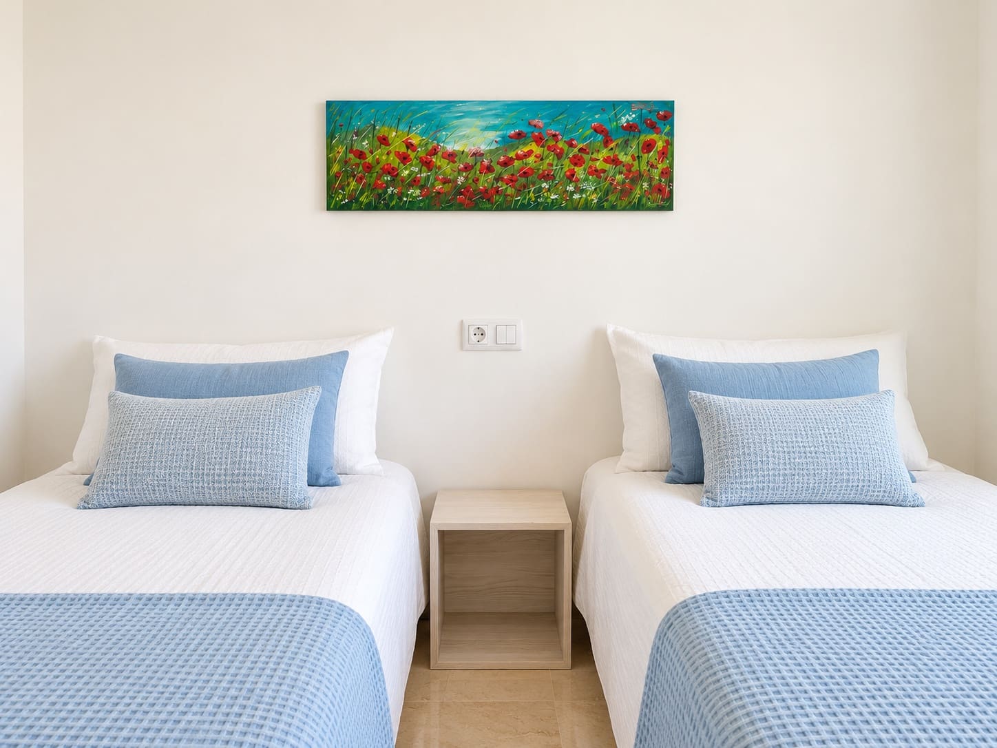 Piso de 2 habitaciones en Manilva en venta con piscina garaje - 255.000 € (Ref: 10160601)