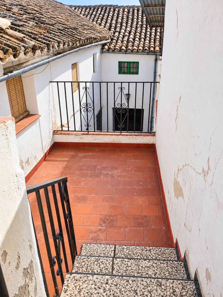 Chalet de 10 habitaciones en Arriate en venta con piscina - 450.000 € (Ref: 10163311)