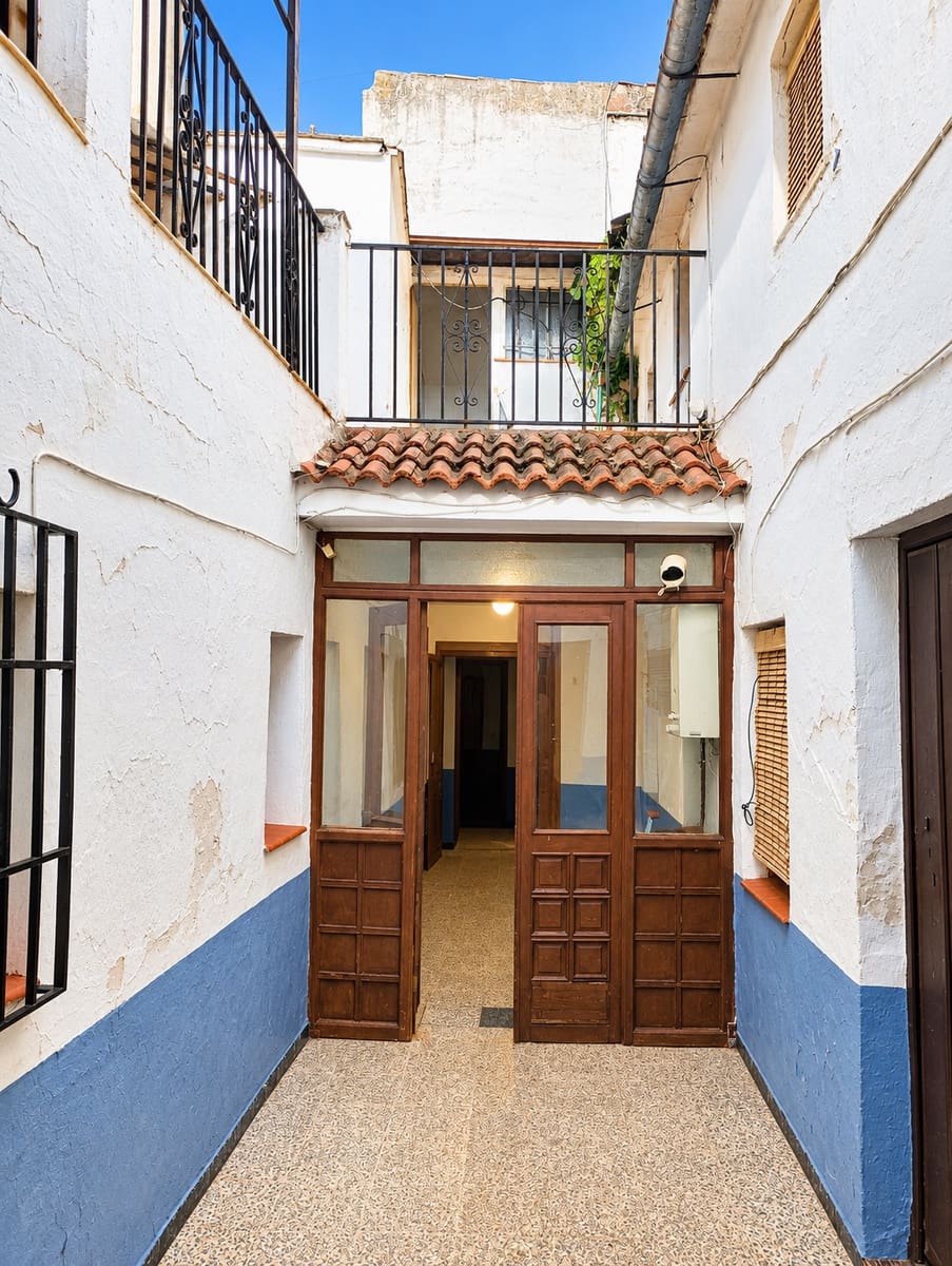 Chalet de 10 habitaciones en Arriate en venta con piscina - 450.000 € (Ref: 10163311)