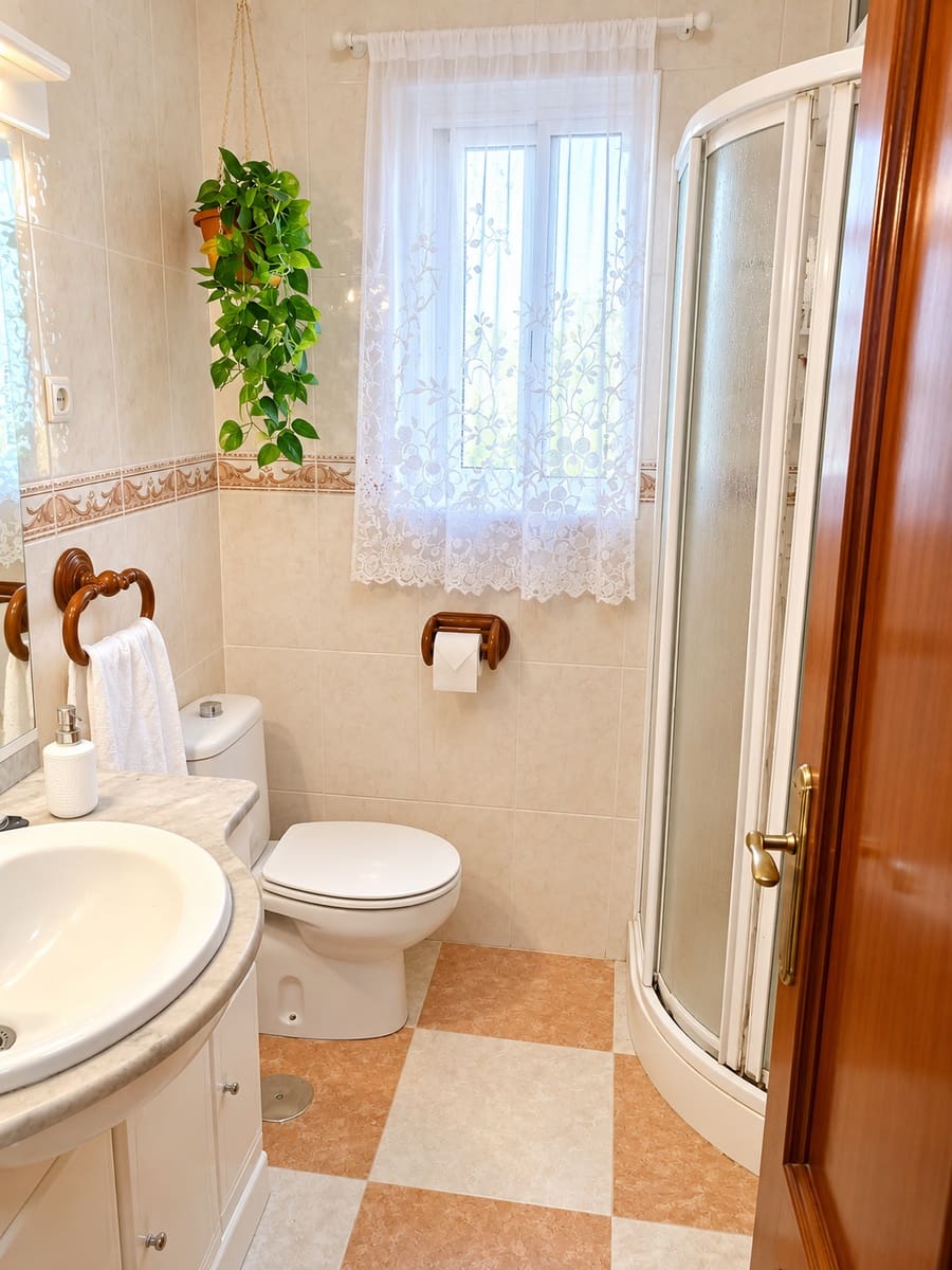 3 sovrum Lägenhet till salu i Malaga stad med garage - 270 000 € (Ref: 10165652)