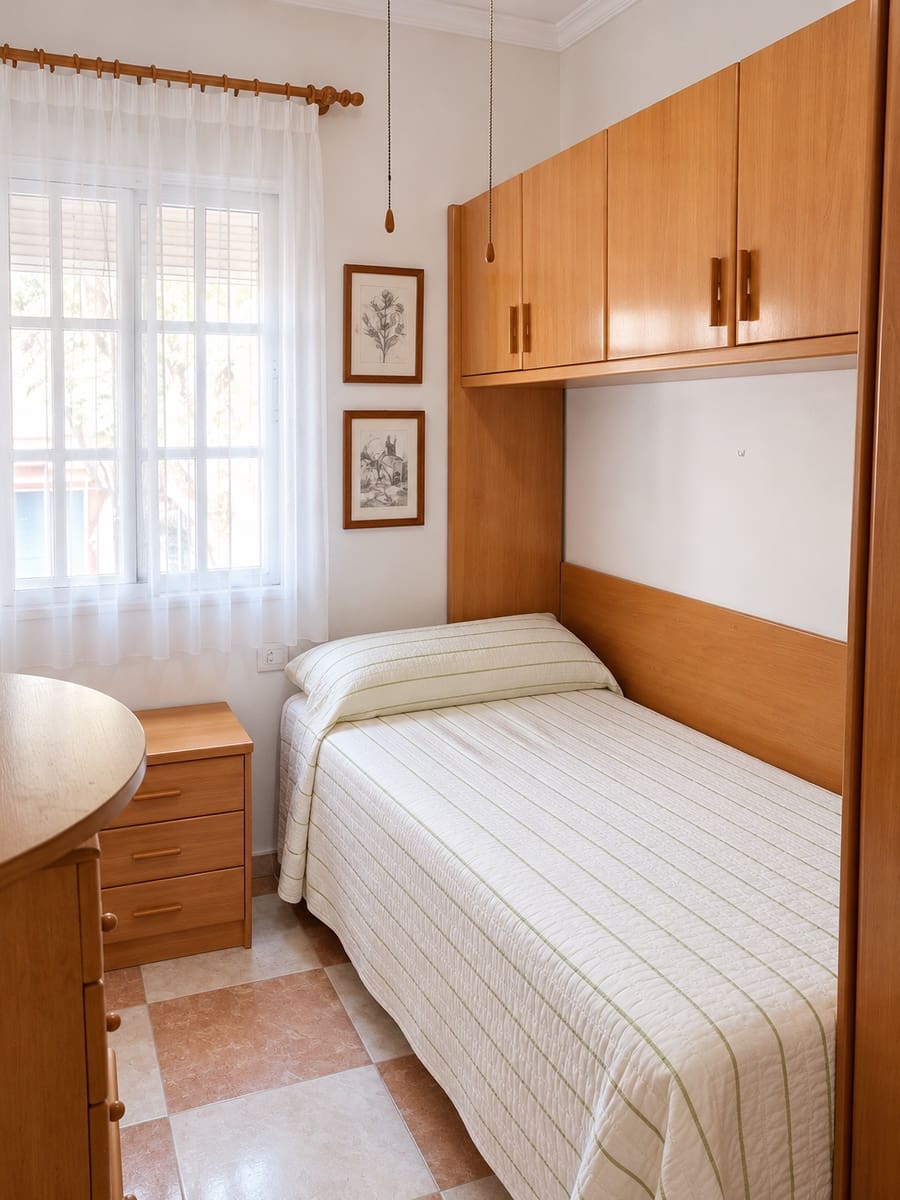 3 sovrum Lägenhet till salu i Malaga stad med garage - 270 000 € (Ref: 10165652)