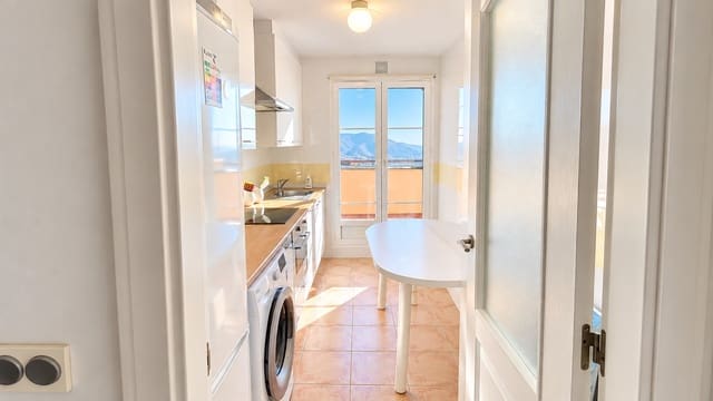 Ático de 2 habitaciones en Rincón de la Victoria en venta con piscina garaje - 425.000 € (Ref: 10171948)