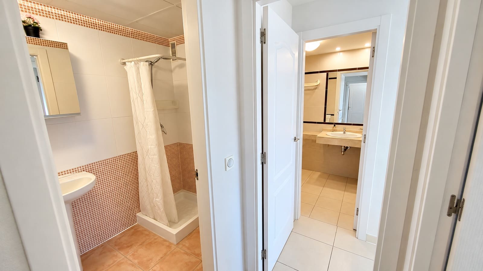 Ático de 2 habitaciones en Rincón de la Victoria en venta con piscina garaje - 425.000 € (Ref: 10171948)