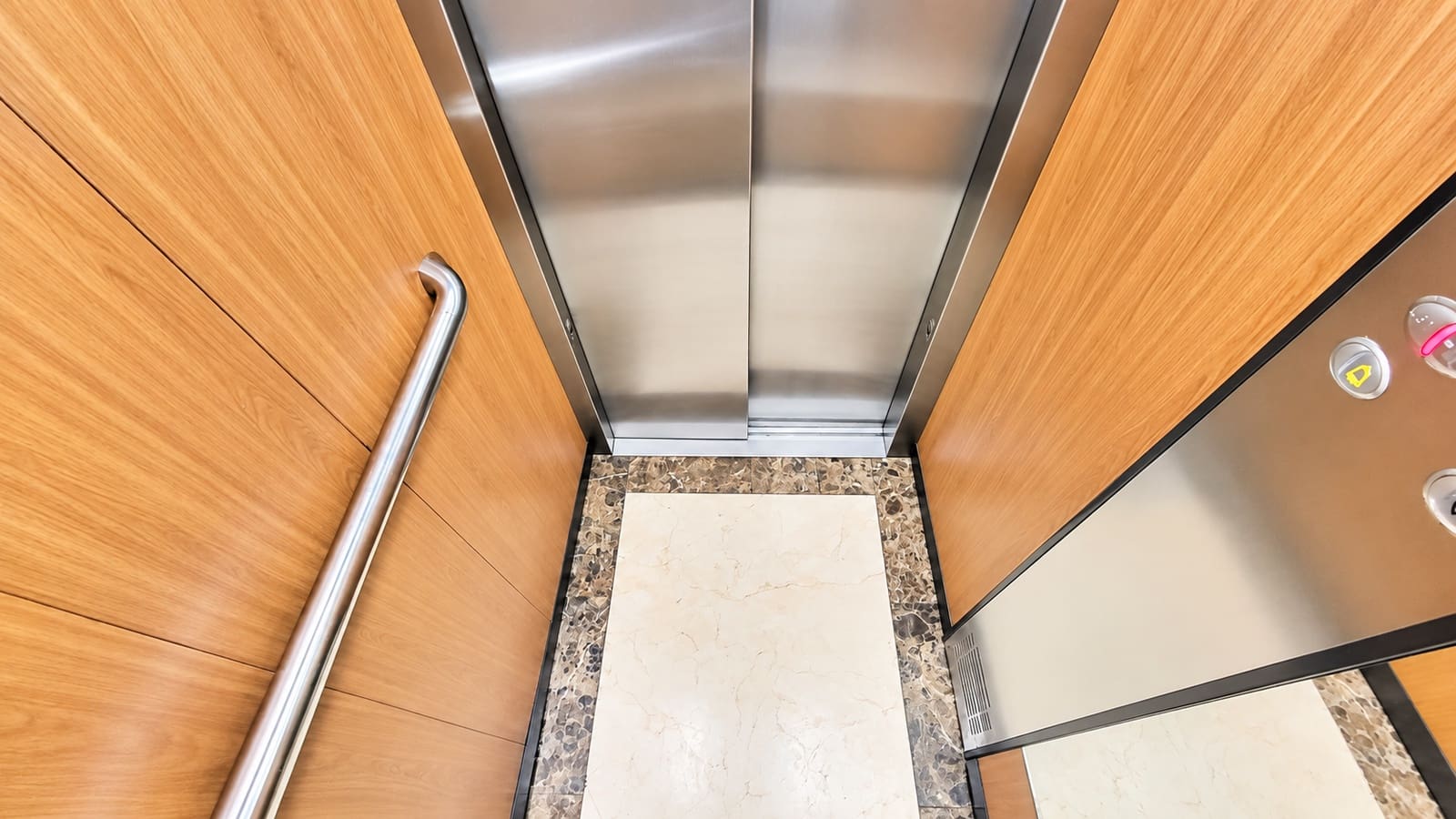 Ático de 2 habitaciones en Rincón de la Victoria en venta con piscina garaje - 425.000 € (Ref: 10171948)