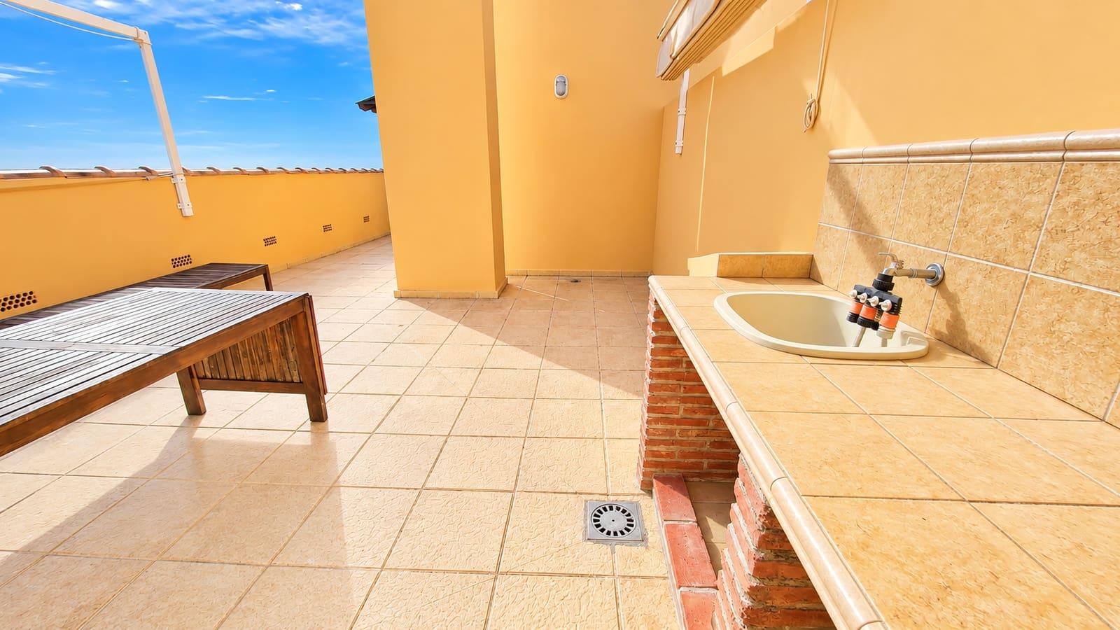 Ático de 2 habitaciones en Rincón de la Victoria en venta con piscina garaje - 425.000 € (Ref: 10171948)