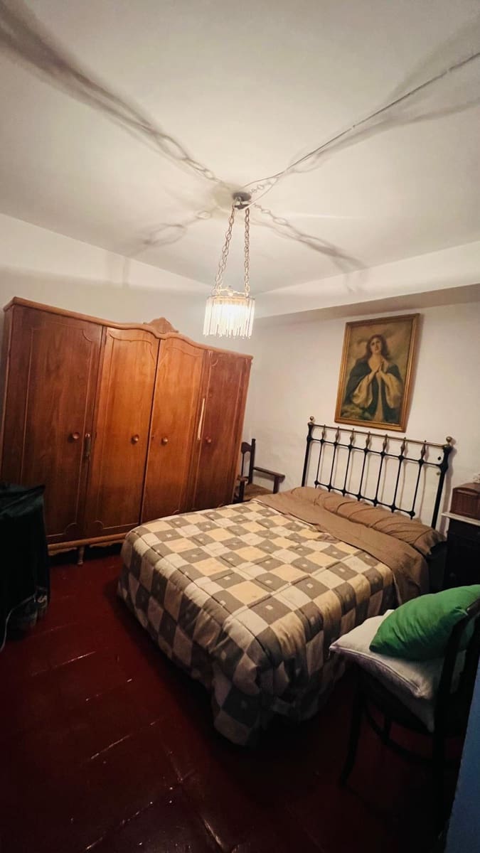 6 slaapkamer Villa te koop in Alora met garage - € 250.000 (Ref: 10182102)