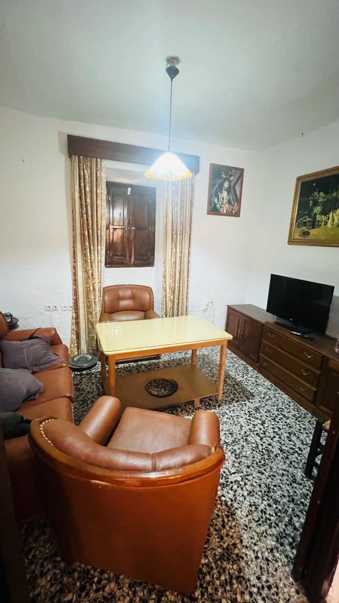 6 slaapkamer Villa te koop in Alora met garage - € 250.000 (Ref: 10182102)