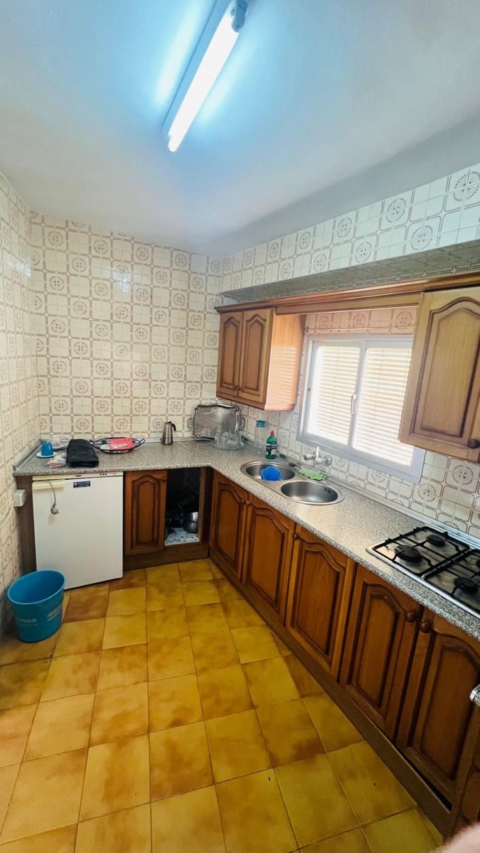 6 slaapkamer Villa te koop in Alora met garage - € 250.000 (Ref: 10182102)