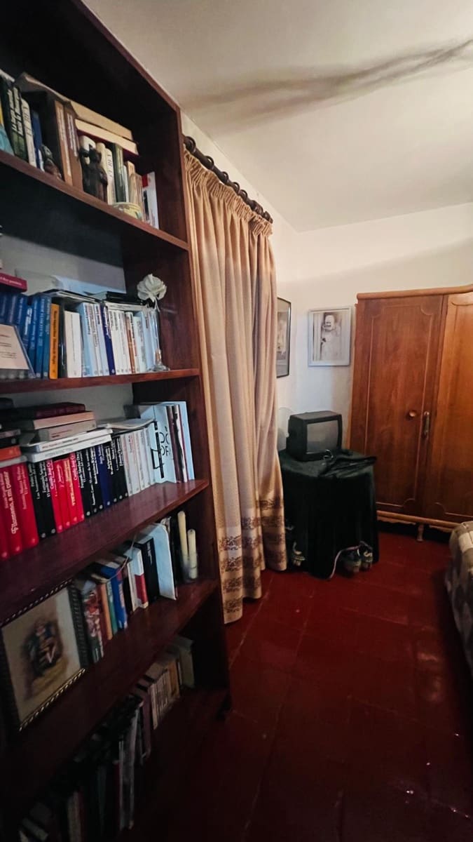 6 slaapkamer Villa te koop in Alora met garage - € 250.000 (Ref: 10182102)