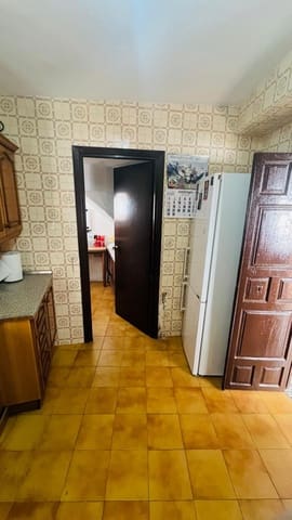 6 slaapkamer Villa te koop in Alora met garage - € 250.000 (Ref: 10182102)