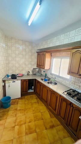 6 slaapkamer Villa te koop in Alora met garage - € 250.000 (Ref: 10182102)