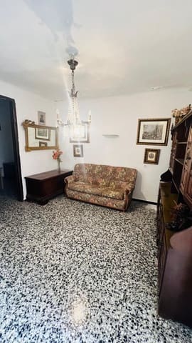 6 slaapkamer Villa te koop in Alora met garage - € 250.000 (Ref: 10182102)
