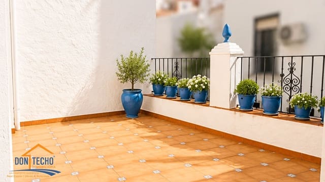 6 slaapkamer Villa te koop in Alora met garage - € 250.000 (Ref: 10182102)