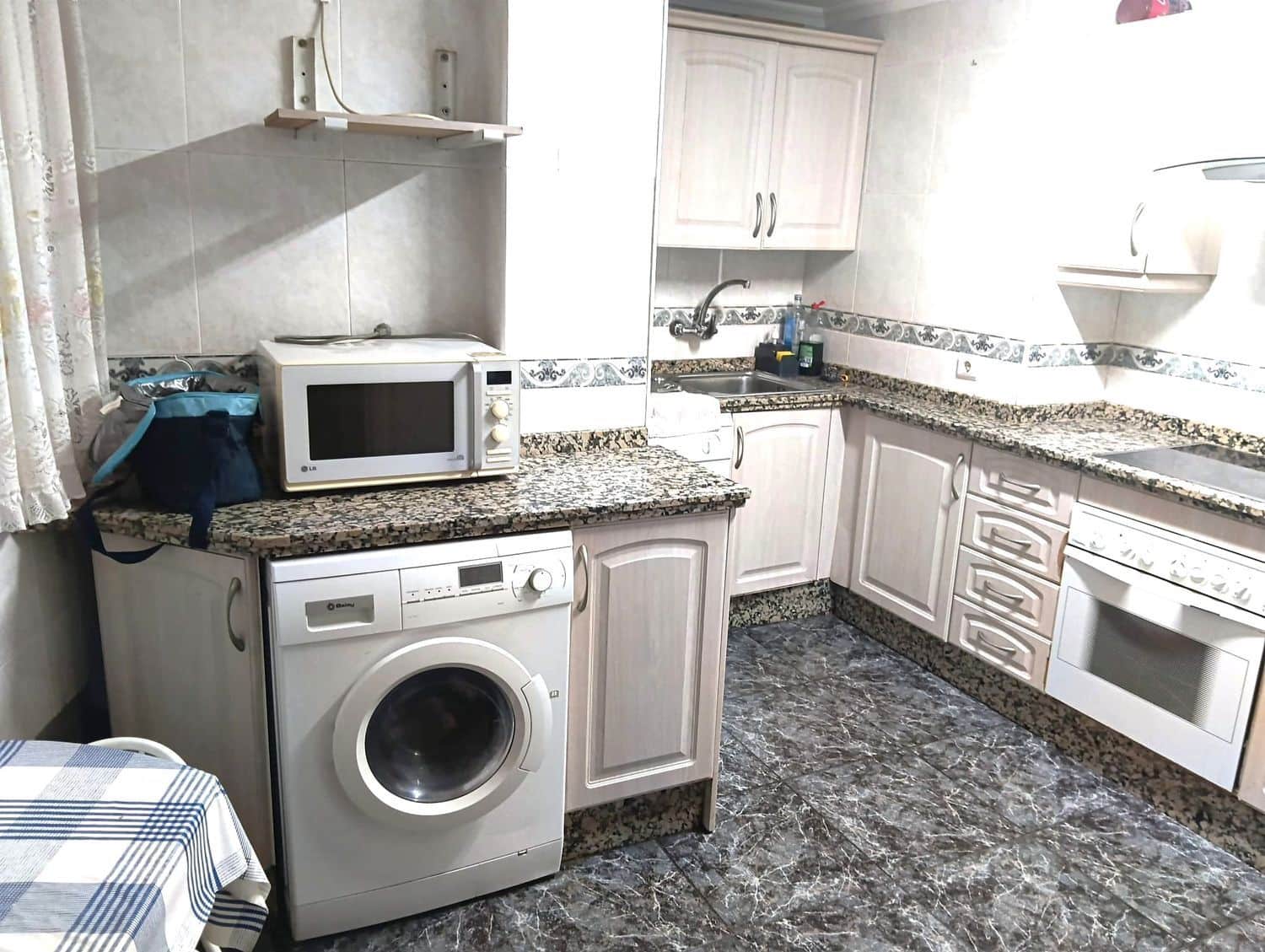 3 Zimmer Apartment zu verkaufen in Malaga Stadt mit Garage - 325.000 € (Ref: 9669466)