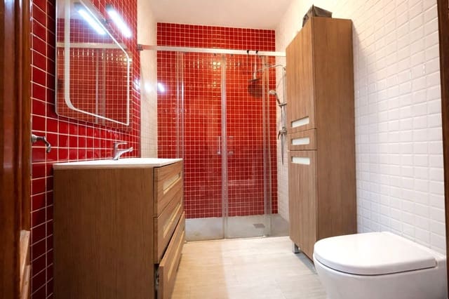 3 soverom Hus til salgs i Torre del Mar, Vélez-Málaga med garasje - € 450 000 (Ref: 9669469)