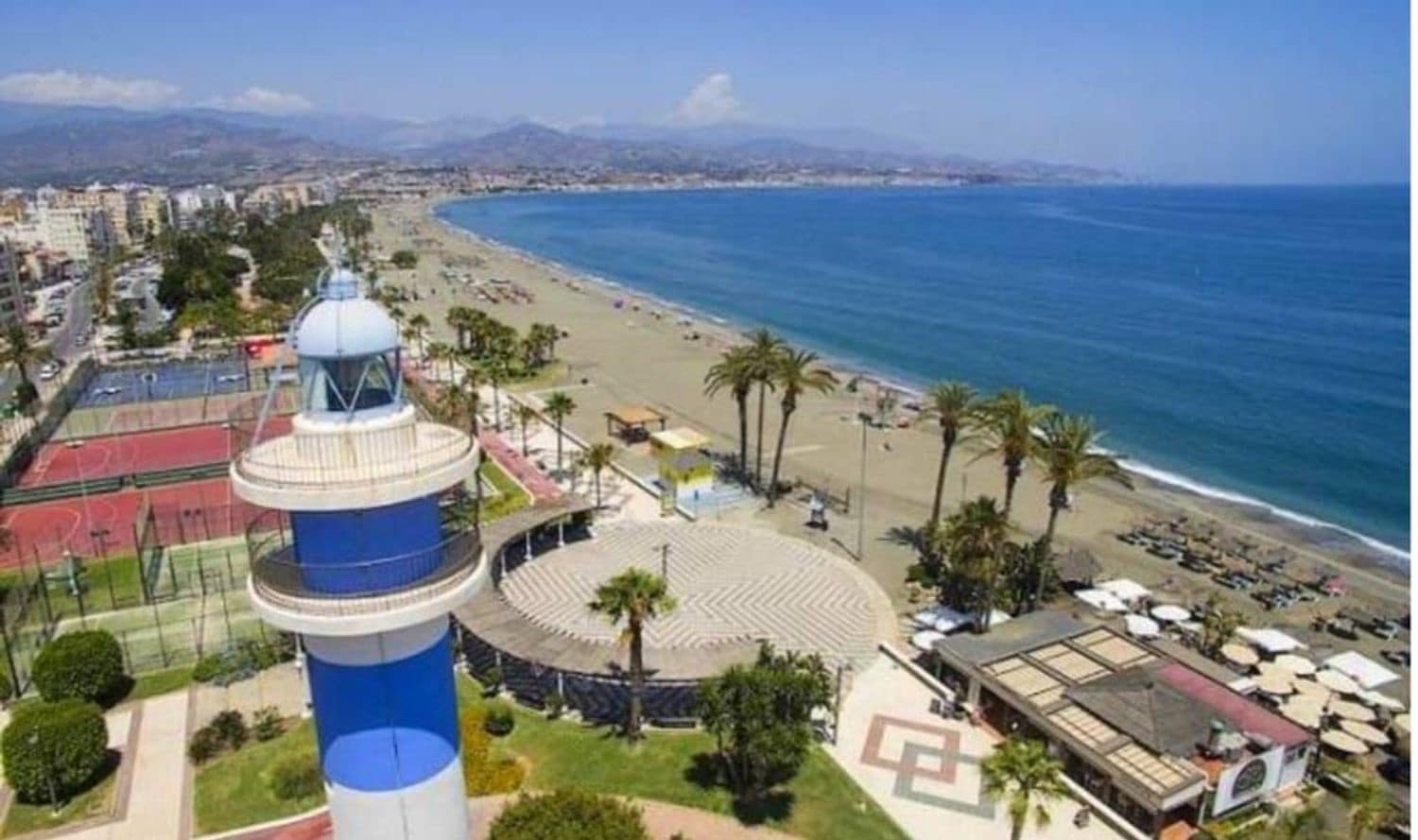 3 bedroom Townhouse for sale in Torre del Mar with garage - € 450,000 (Ref: 9669469)