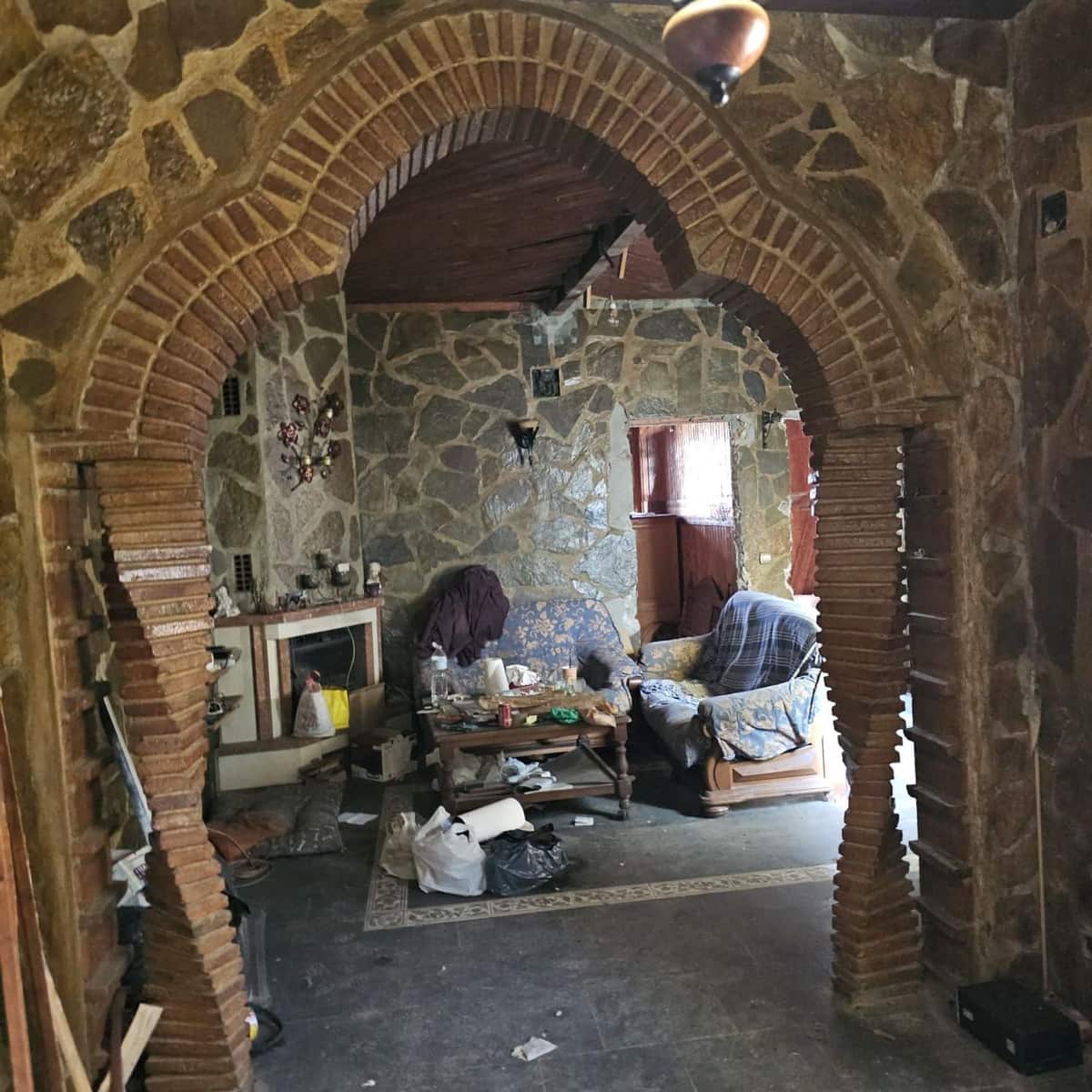 7 chambre Maison de Ville à vendre à La Linea de la Concepcion avec garage - 210 000 € (Ref: 9669471)