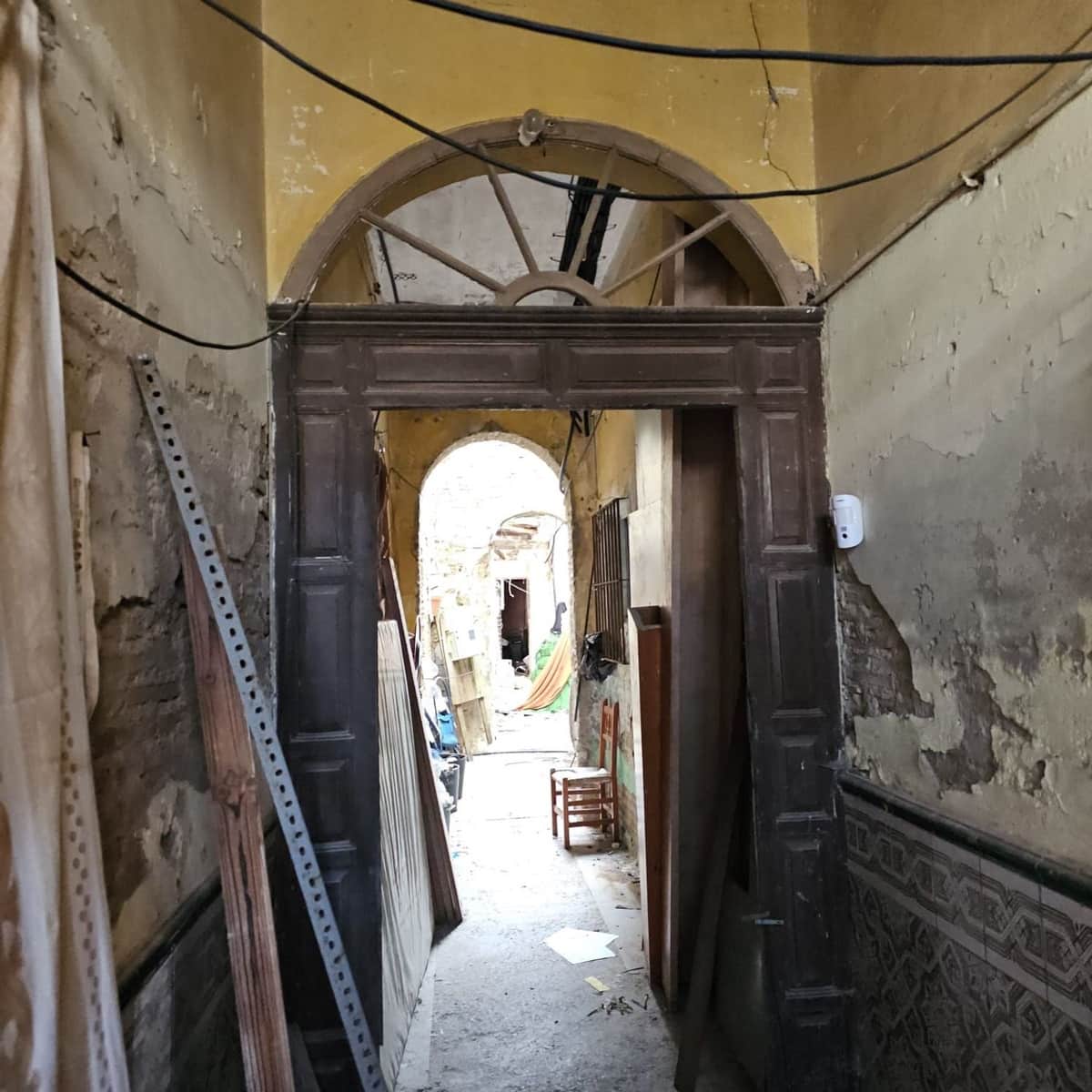 7 chambre Maison de Ville à vendre à La Linea de la Concepcion avec garage - 210 000 € (Ref: 9669471)