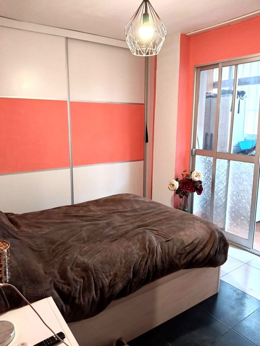 3 sovrum Lägenhet till salu i Malaga stad med garage - 290 000 € (Ref: 9669477)