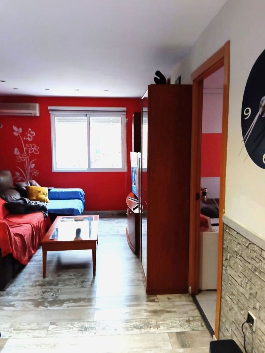 3 sovrum Lägenhet till salu i Malaga stad med garage - 290 000 € (Ref: 9669477)