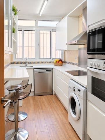 3 slaapkamer Appartement te koop in Suarez, Málaga stad - € 283.000 (Ref: 9669477)