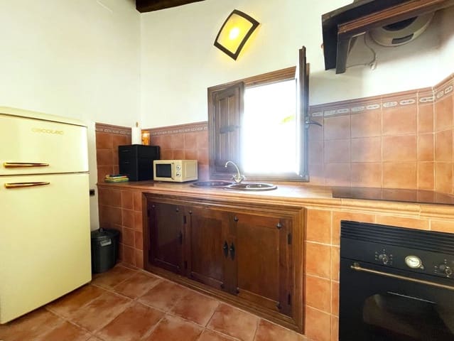 3 soveværelse Finca/Landehus til salg i Salares med garage - € 179.000 (Ref: 9669478)