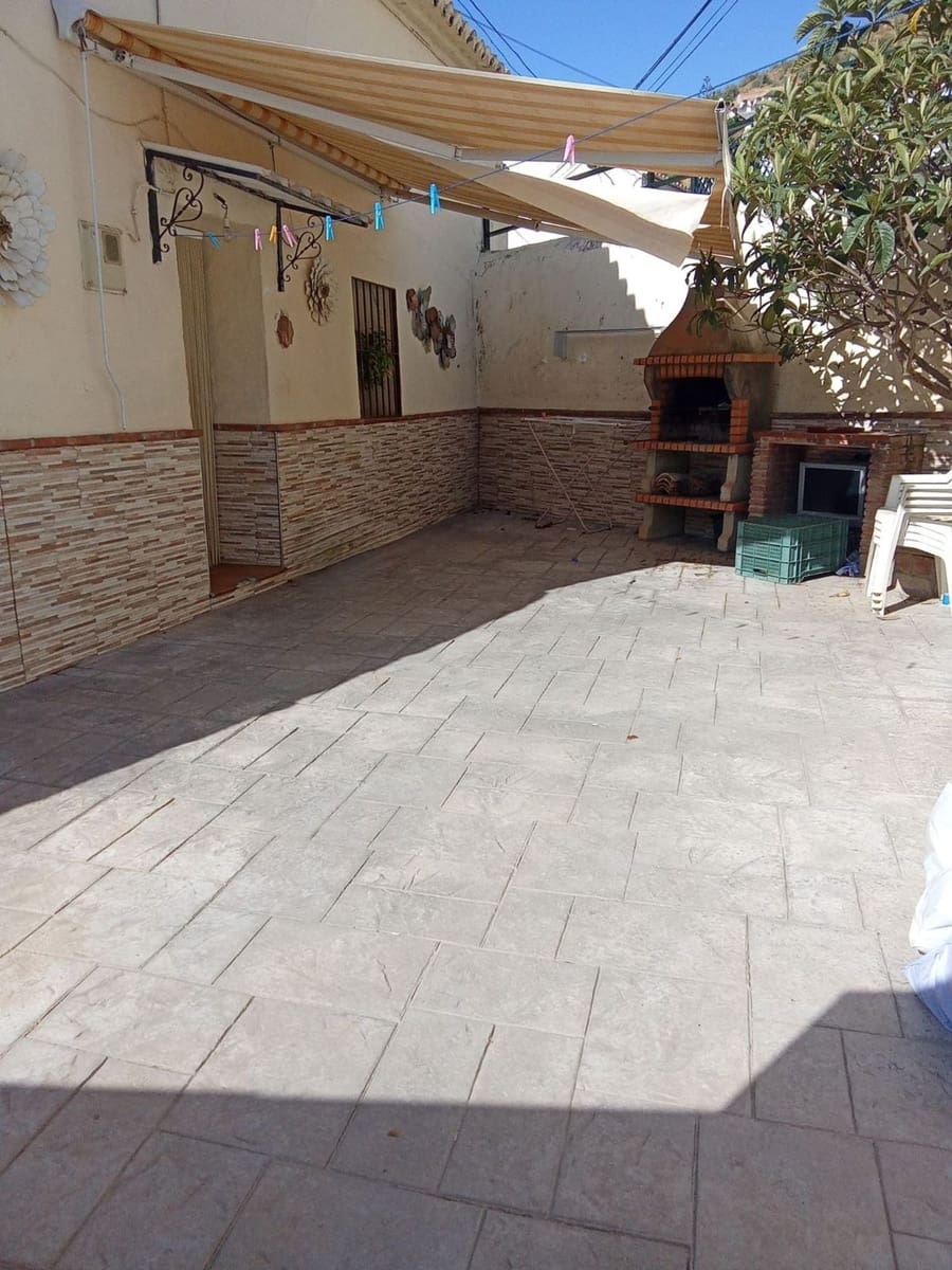 3 sovrum Finca/Hus på landet till salu i Moclinejo med garage - 140 000 € (Ref: 9669481)