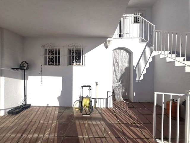 3 sovrum Hus till salu i Rincón de la Victoria med pool garage - 498 000 € (Ref: 9669484)