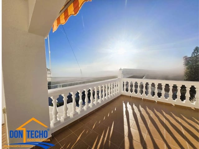 3 soverom Hus til salgs i Rincón de la Victoria med svømmebasseng garasje - € 498 000 (Ref: 9669484)