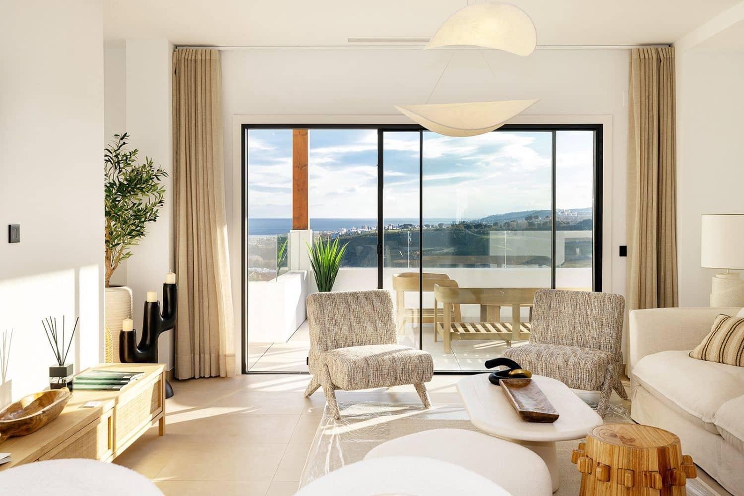 3 sypialnia Apartament na sprzedaż w Casares z basenem garażem - 787 600 € (Ref: 9669485)