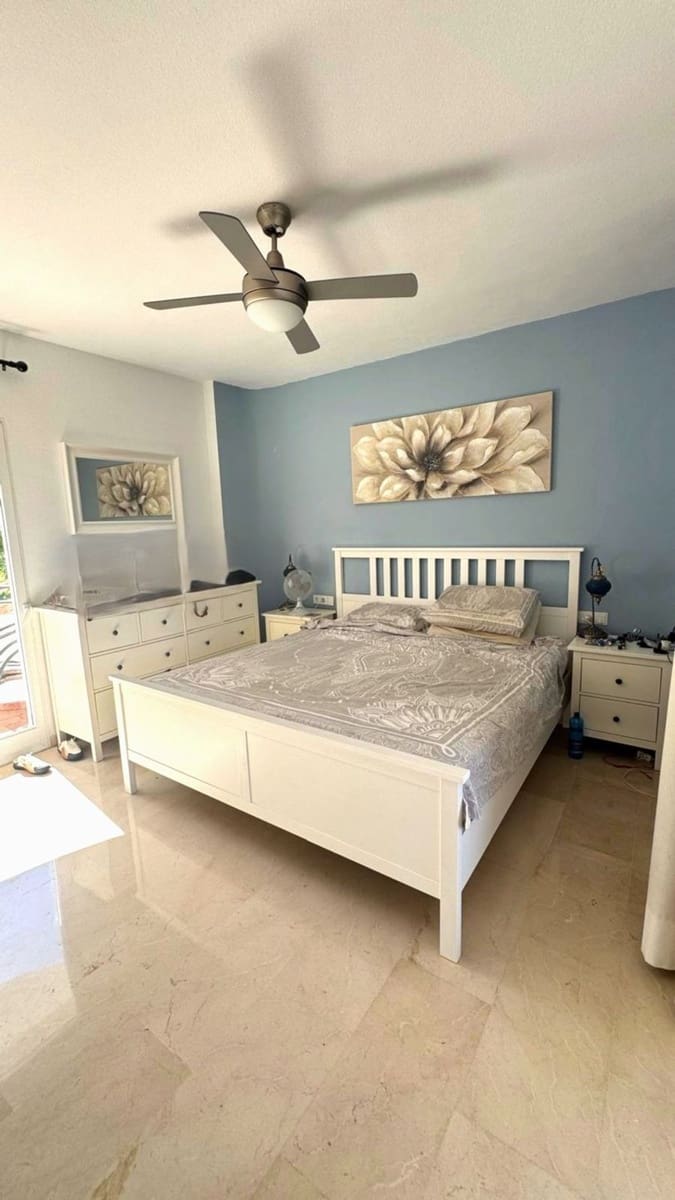 2 quarto Apartamento para venda em Estepona com piscina garagem - 285 000 € (Ref: 9669489)