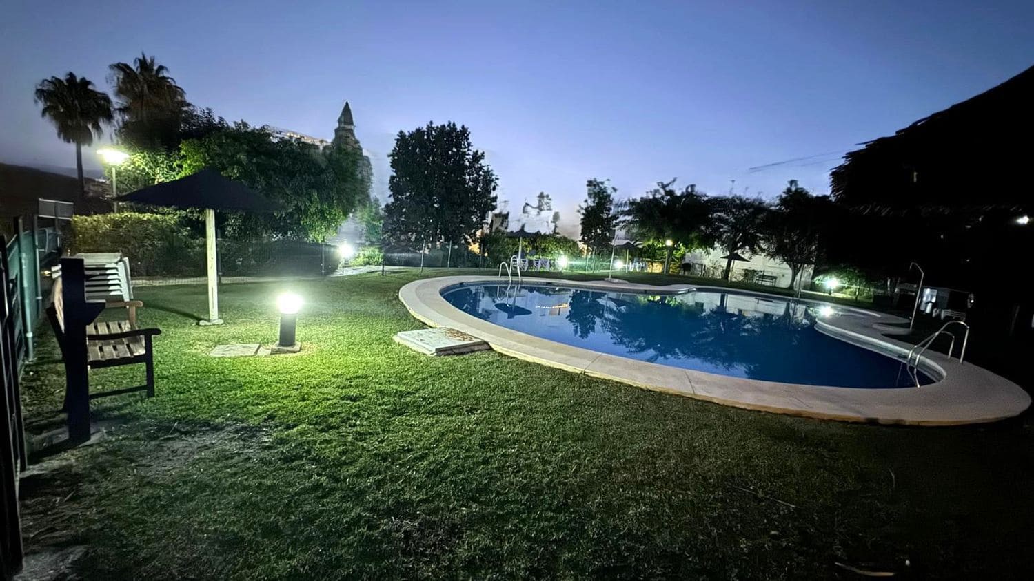 2 quarto Apartamento para venda em Estepona com piscina garagem - 285 000 € (Ref: 9669489)