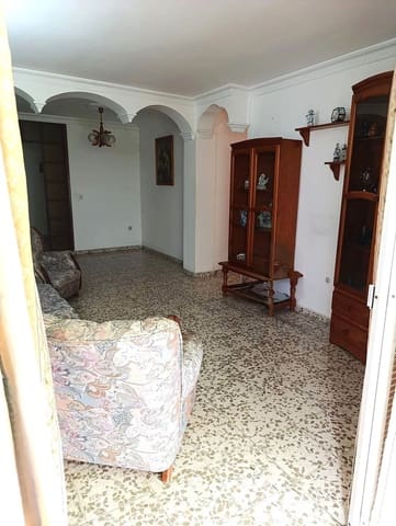 3 Zimmer Apartment zu verkaufen in Centro, Estepona mit Garage - 299.500 € (Ref: 9669490)