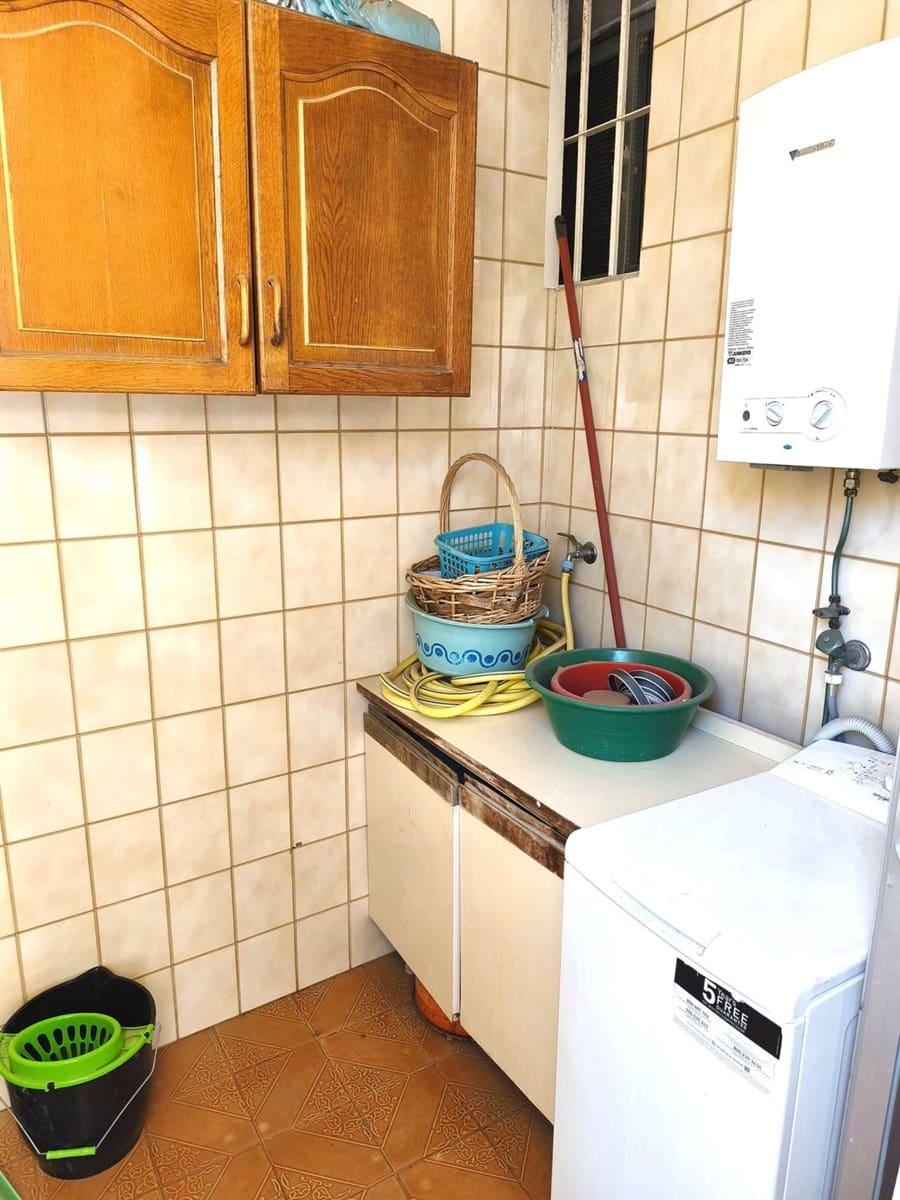 4 slaapkamer Appartement te koop in Malaga stad met garage - € 400.000 (Ref: 9669491)