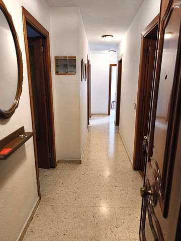 4 slaapkamer Appartement te koop in La Pelusa, Málaga stad met garage - € 400.000 (Ref: 9669491)