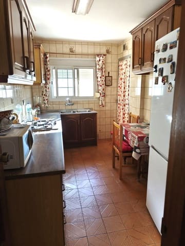 4 slaapkamer Appartement te koop in La Pelusa, Málaga stad met garage - € 400.000 (Ref: 9669491)