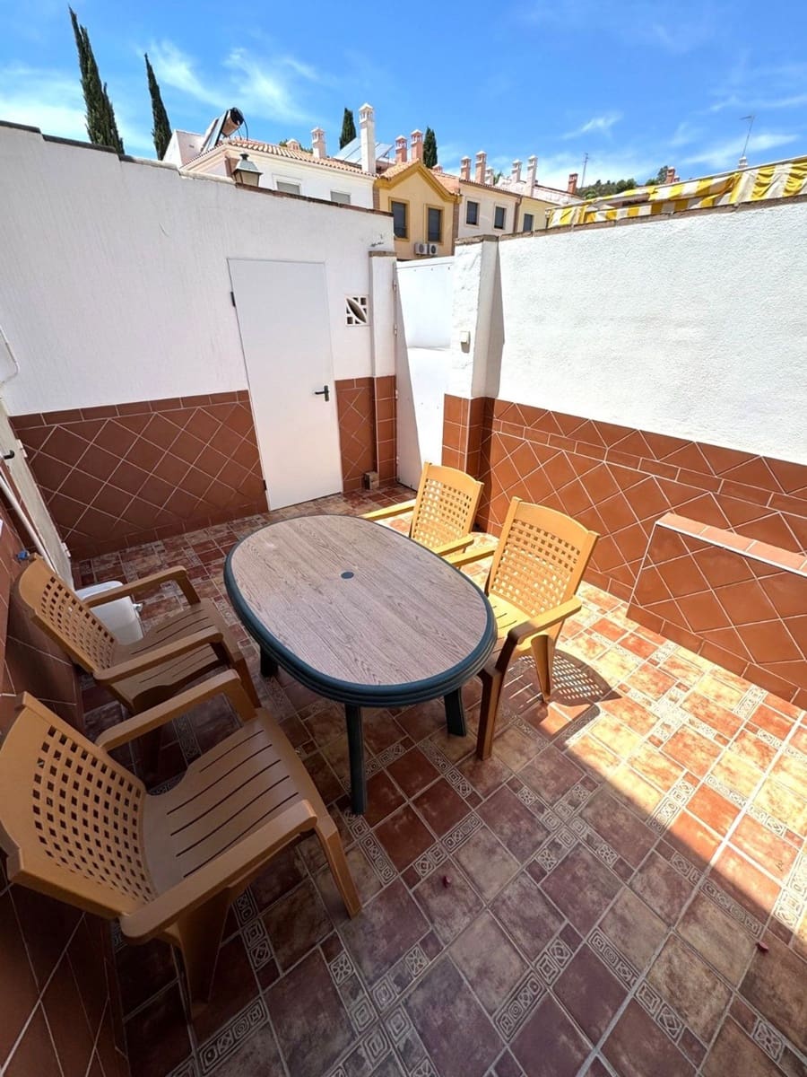 3 quarto Casa em Banda para venda em Rincon de la Victoria com piscina garagem - 420 000 € (Ref: 9669492)