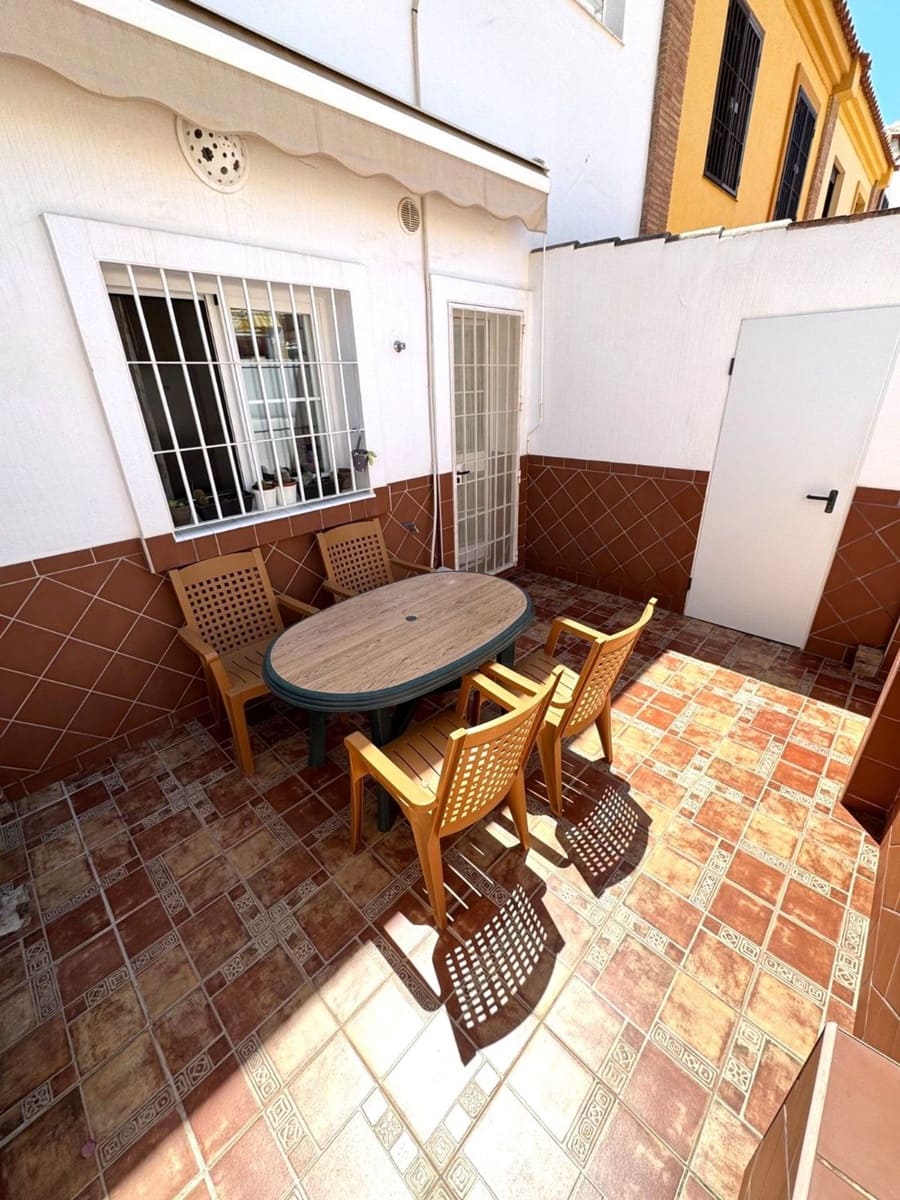 3 quarto Casa em Banda para venda em Rincon de la Victoria com piscina garagem - 420 000 € (Ref: 9669492)