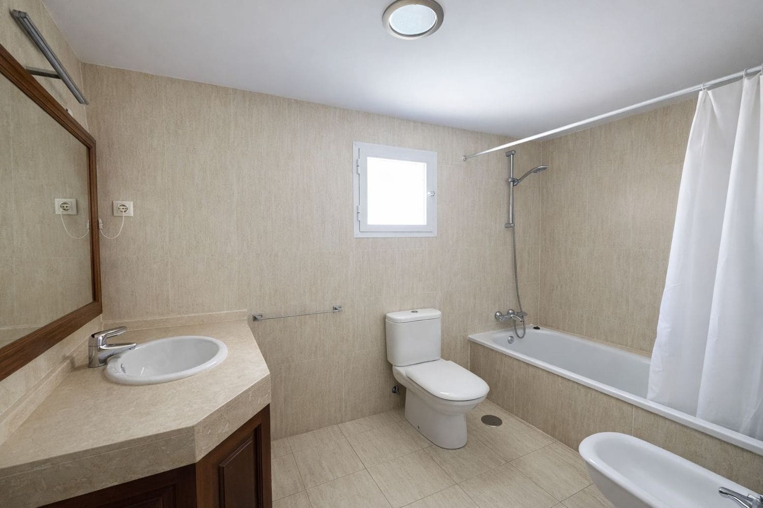 3 sypialnia Dom na sprzedaż w Rincon de la Victoria z basenem garażem - 420 000 € (Ref: 9669492)