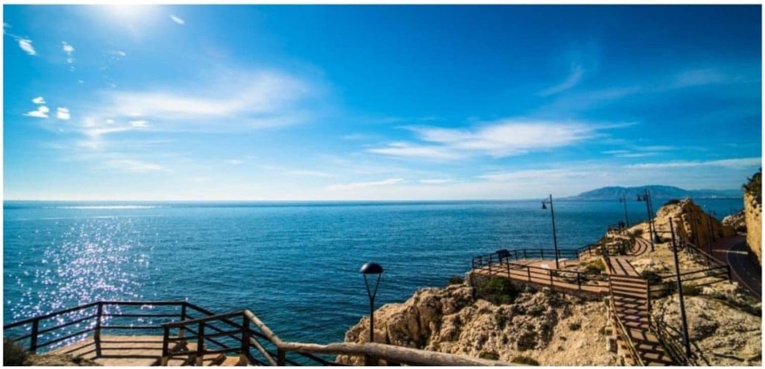 3 sypialnia Dom na sprzedaż w Rincon de la Victoria z basenem garażem - 420 000 € (Ref: 9669492)