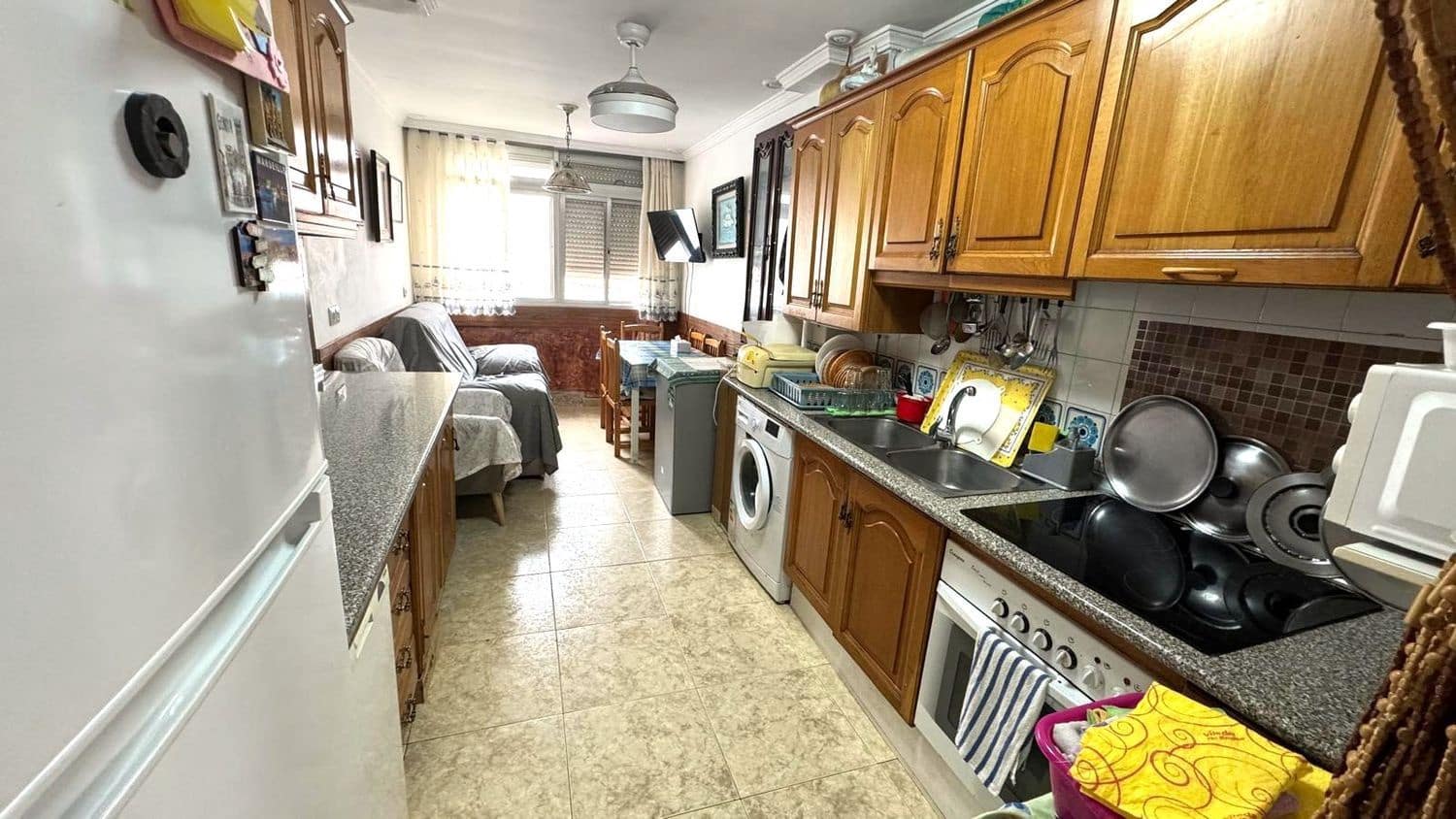 4 Zimmer Apartment zu verkaufen in Estepona mit Garage - 299.000 € (Ref: 9669494)