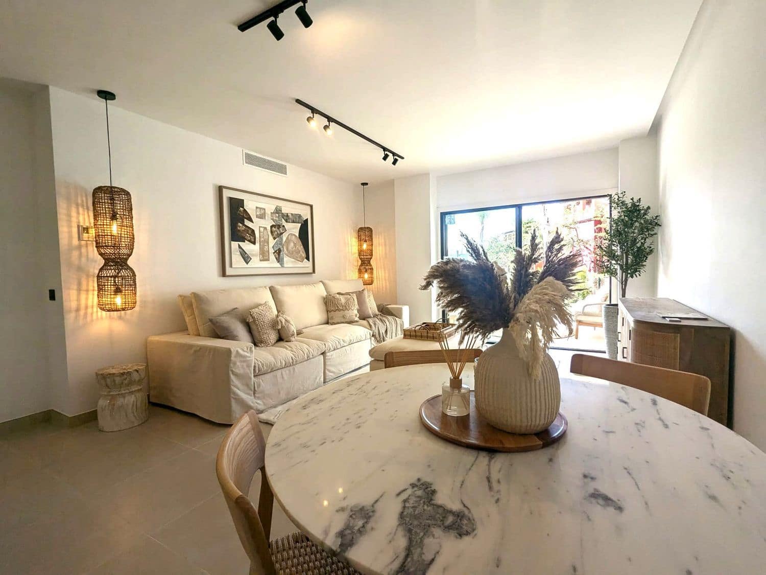 2 soverom Leilighet til salgs i Casares med svømmebasseng garasje - € 448 000 (Ref: 9669495)