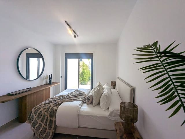 2 soverom Leilighet til salgs i Casares Pueblo, Casares med svømmebasseng garasje - € 448 000 (Ref: 9669495)