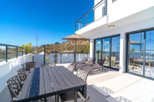 Chalet de 3 habitaciones en Almijara, Nerja en venta con piscina garaje - 829.000 € (Ref: 9669496)